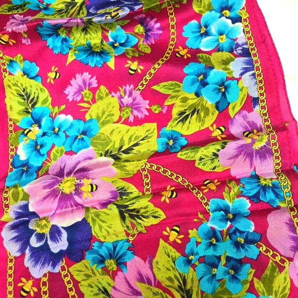 Oscar De La Renta Hand Rolled Silk Scarf, RARE - Picture 2 of 5